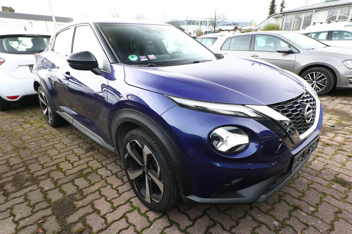 Nissan Juke 1.0 DIG-T 117 DCT Tekna Bose Nav PDC ACC 99825219 1