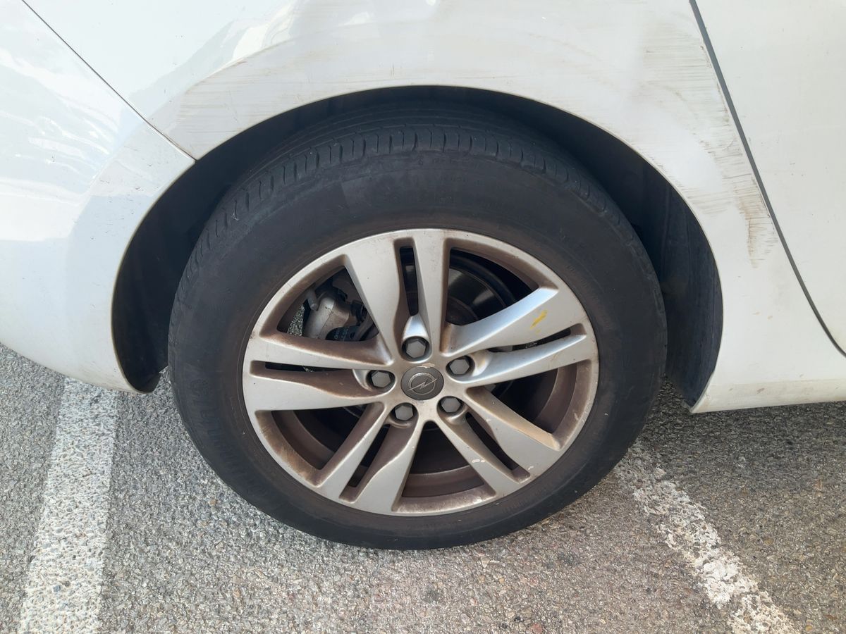 Rear right tire