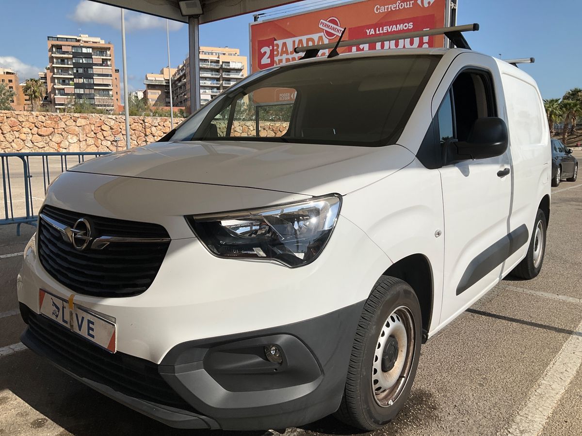 Frontal izquierda