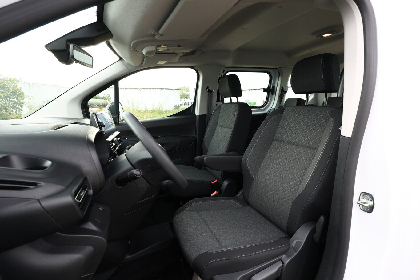 Opel Combo 1.2 110 5-S DesignP IntelliLux PDC 10