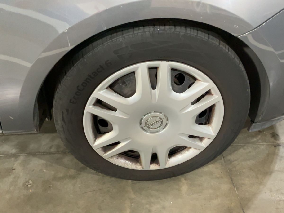 Front right tire