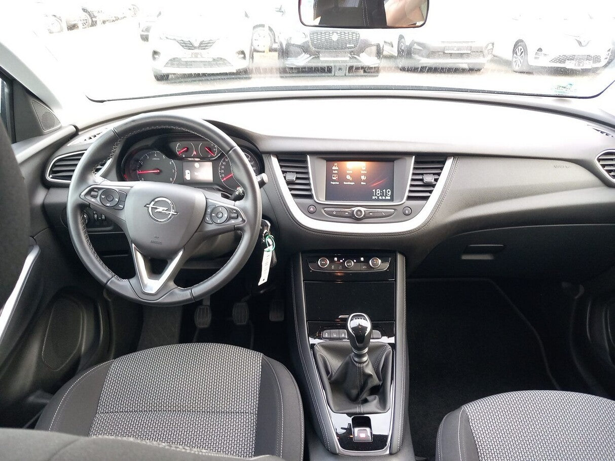 Opel Grandland X 1.2 Turbo 130 Edition LED PDC BT 17Z 137148335 4