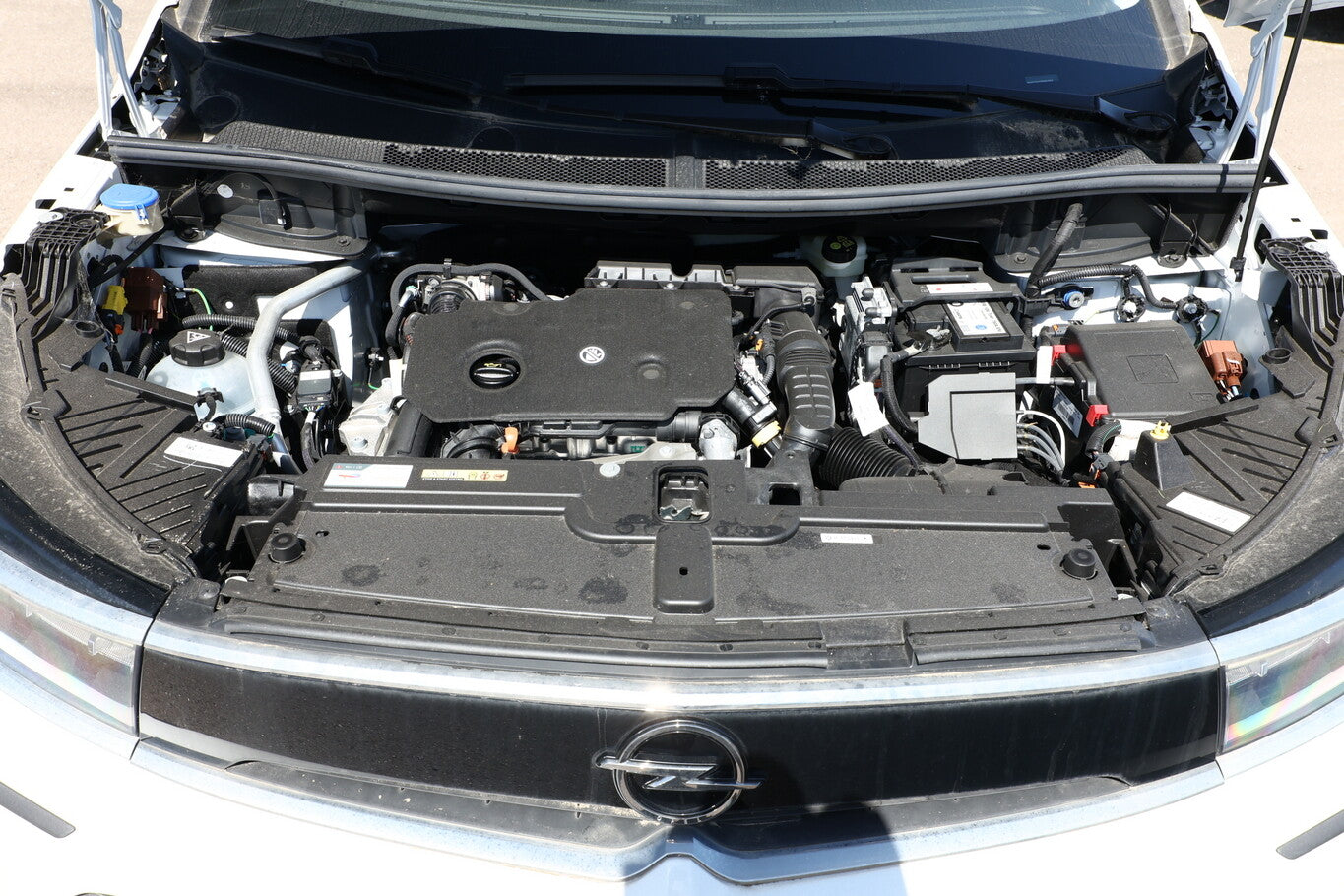 Opel Grandland 1.5 D130 AT8 PDC vo/hi LM17 Klimaaut 128782480 11