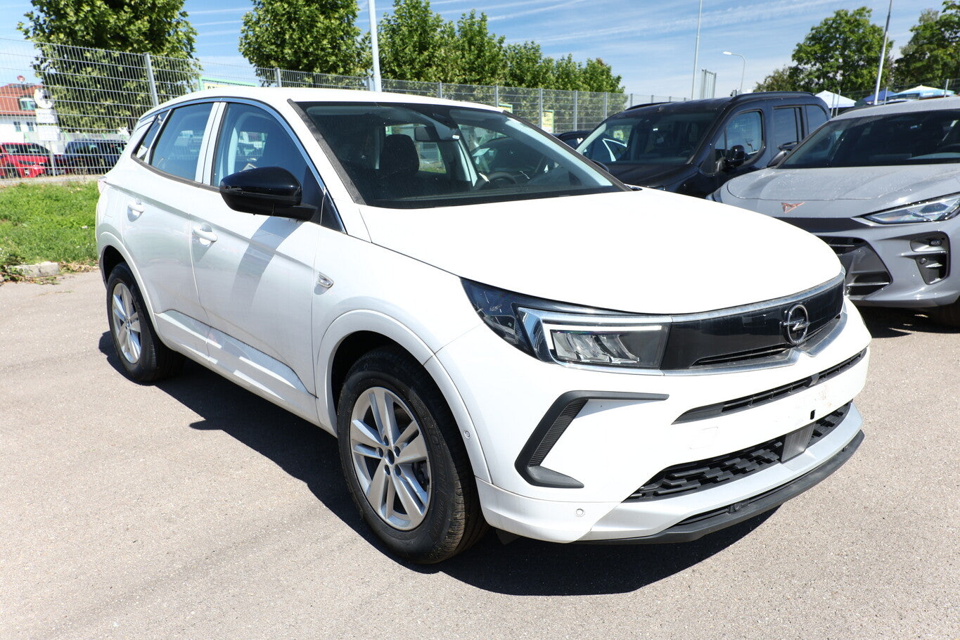 Opel Grandland 1.5 D130 AT8 PDC vo/hi LM17 Klimaaut 128782480 1