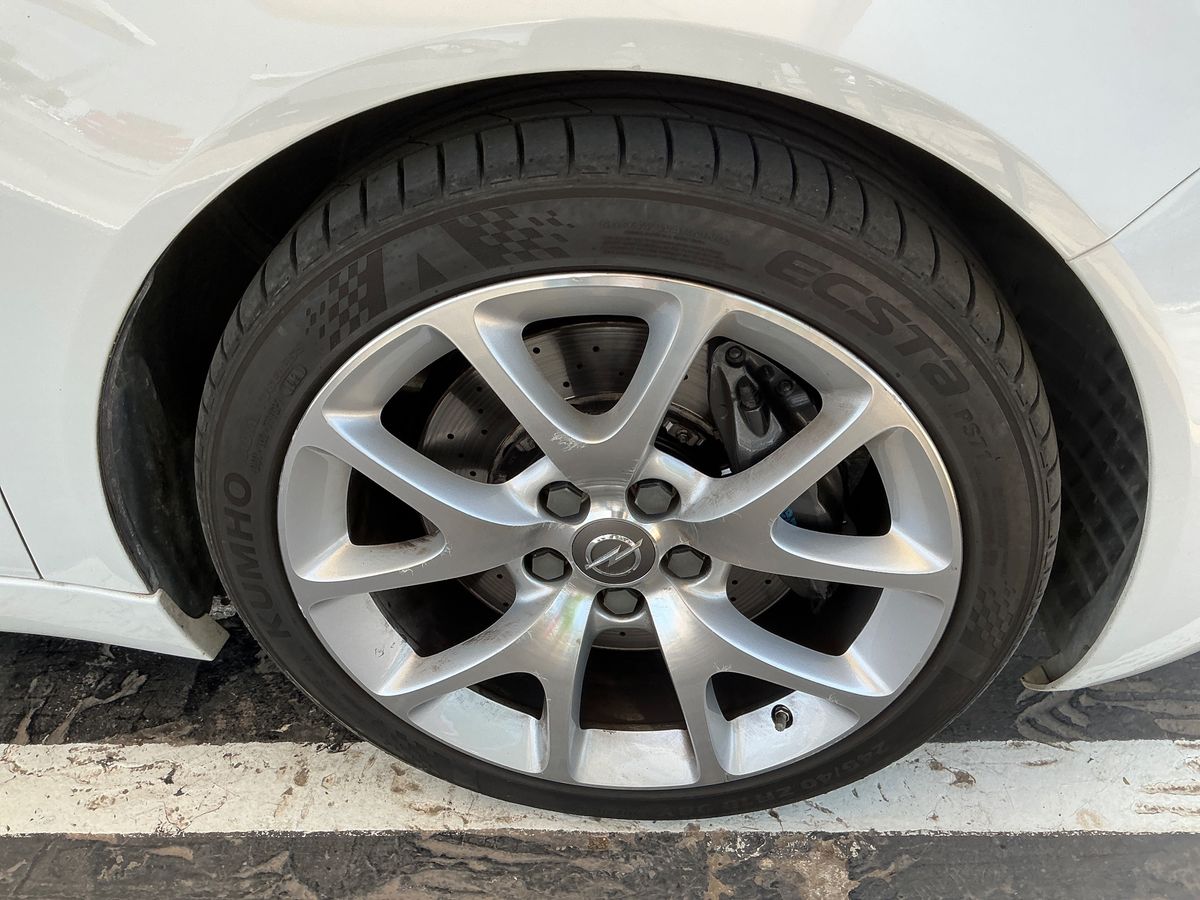Front right tire