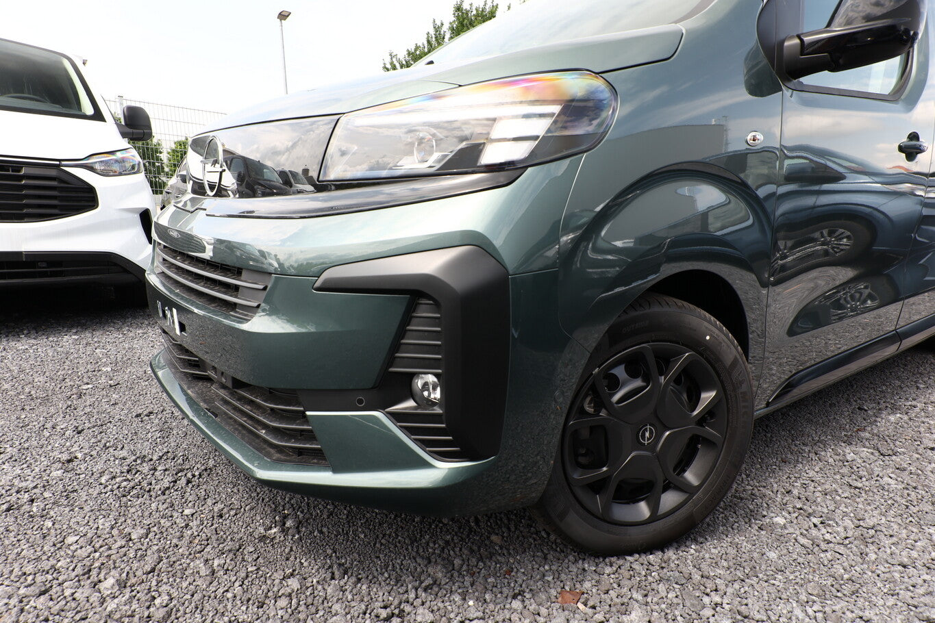Opel Zafira Life 2.0 D 180 AT8 XL 8-S Nav Kam SHZ ACC 135759586 4