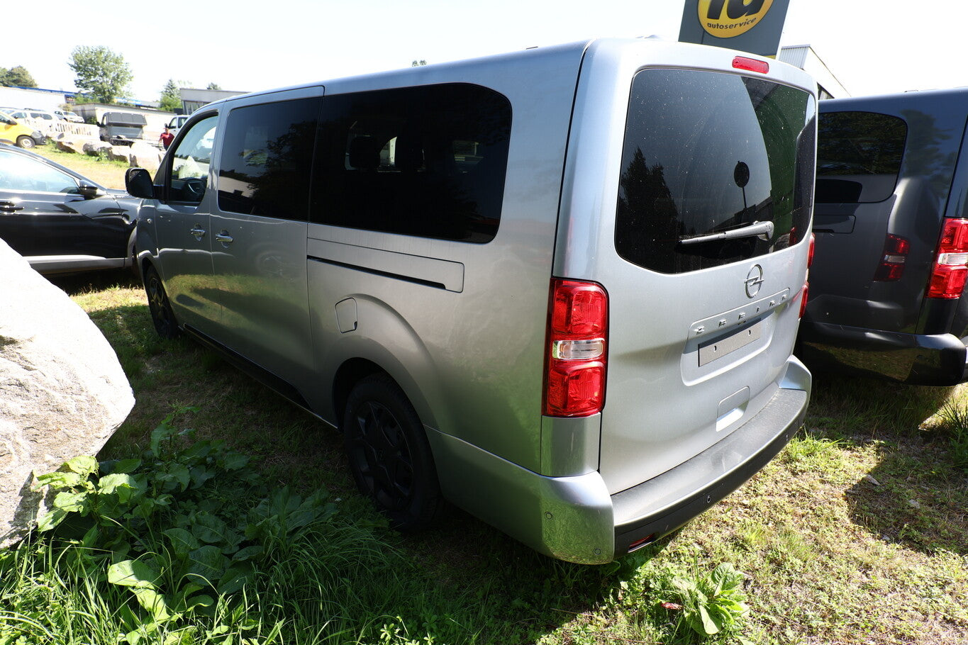 Opel Zafira 2.0 D 180 AT8 XL 9-S Nav ACC Kam SHZ LHZ 131014447 3