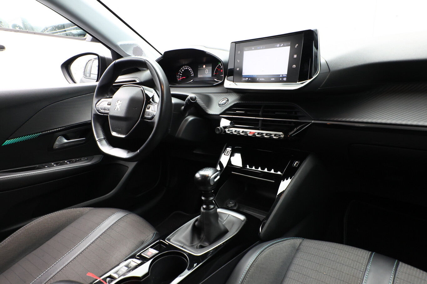 Peugeot 208 1.2 PT 100 Allure LED Nav Kam PDChi KeyL 98104060 8