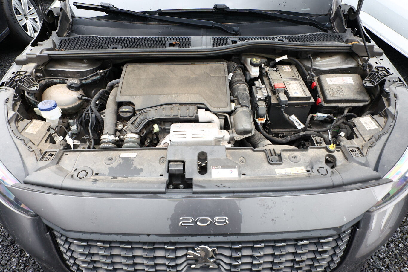 Peugeot 208 1.2 PT 100 Allure LED Nav Kam PDChi KeyL 98104060 11