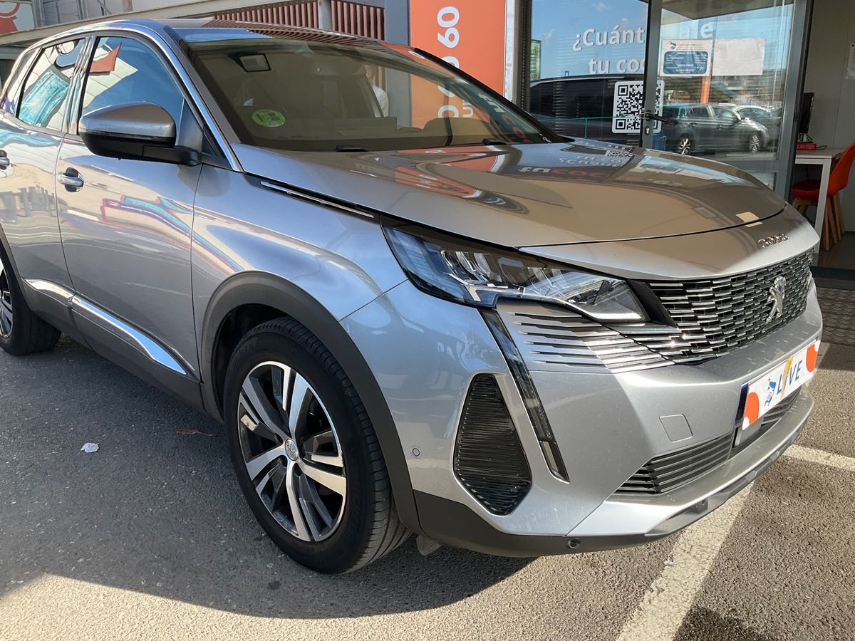 Lateral delantero derecho