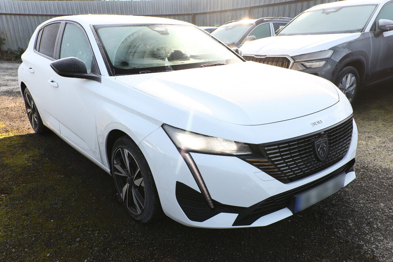 Peugeot 308 1.2 PT 130 Allure AHK LED Nav PDC Kam Klima 104414738 1