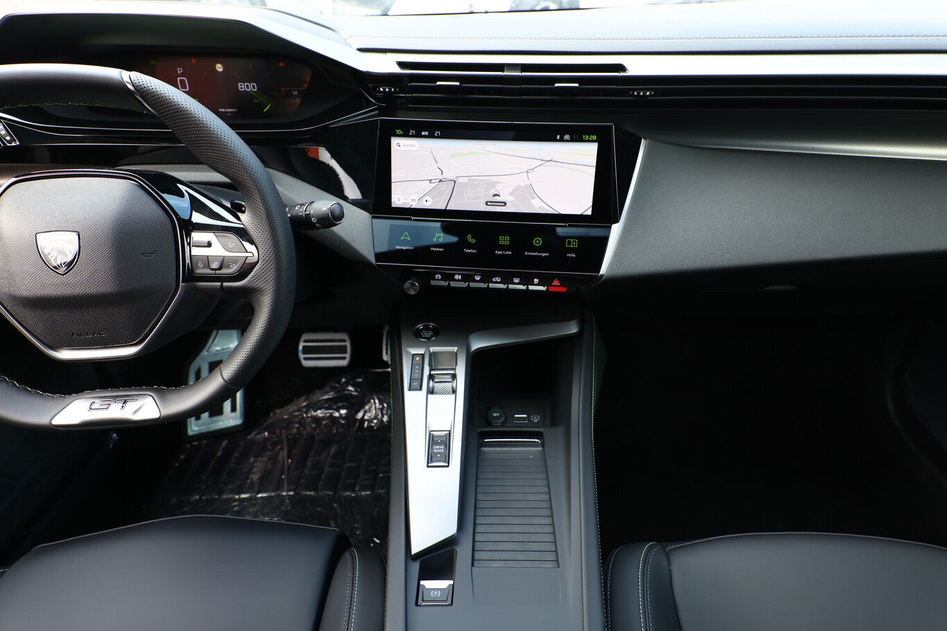 Peugeot 308 130 EAT8 GT Matrix Massage ACC Nav SHZ Keyl 97235558 7
