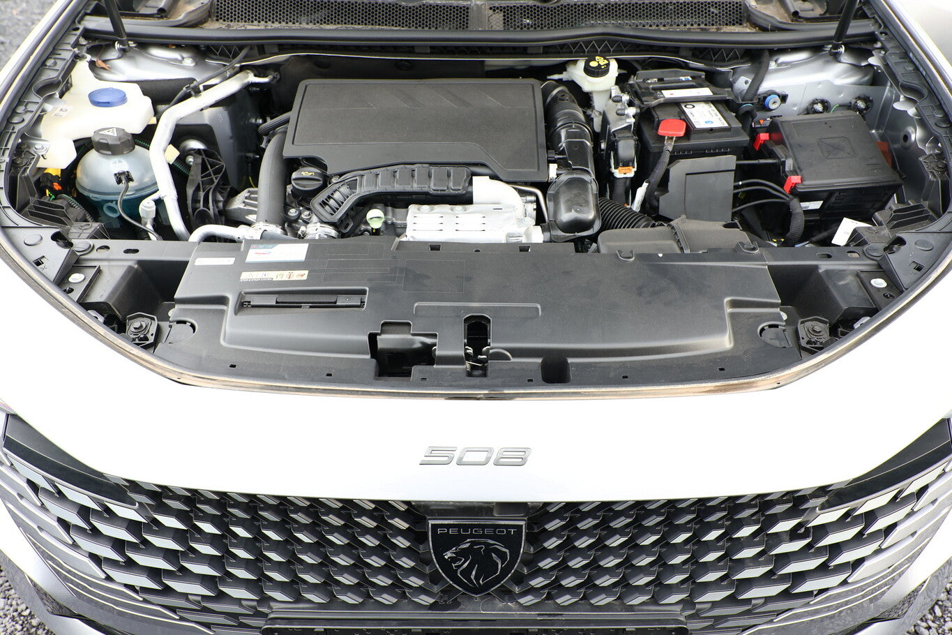 Peugeot 508 130 EAT8 Allure AGR SHZ Nav Kam PDC Keyl 17Z 92960298 11