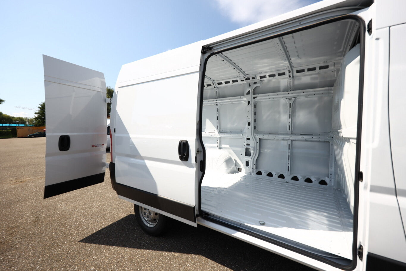 Peugeot Boxer 330 L2H2 120 270° RFK PDC E-Rad DAB VerstF 105656195 9