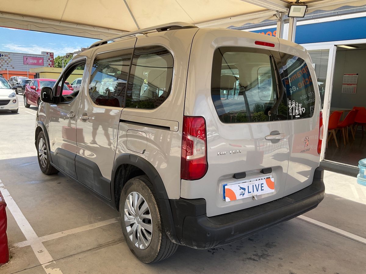 Parte trasera izquierda