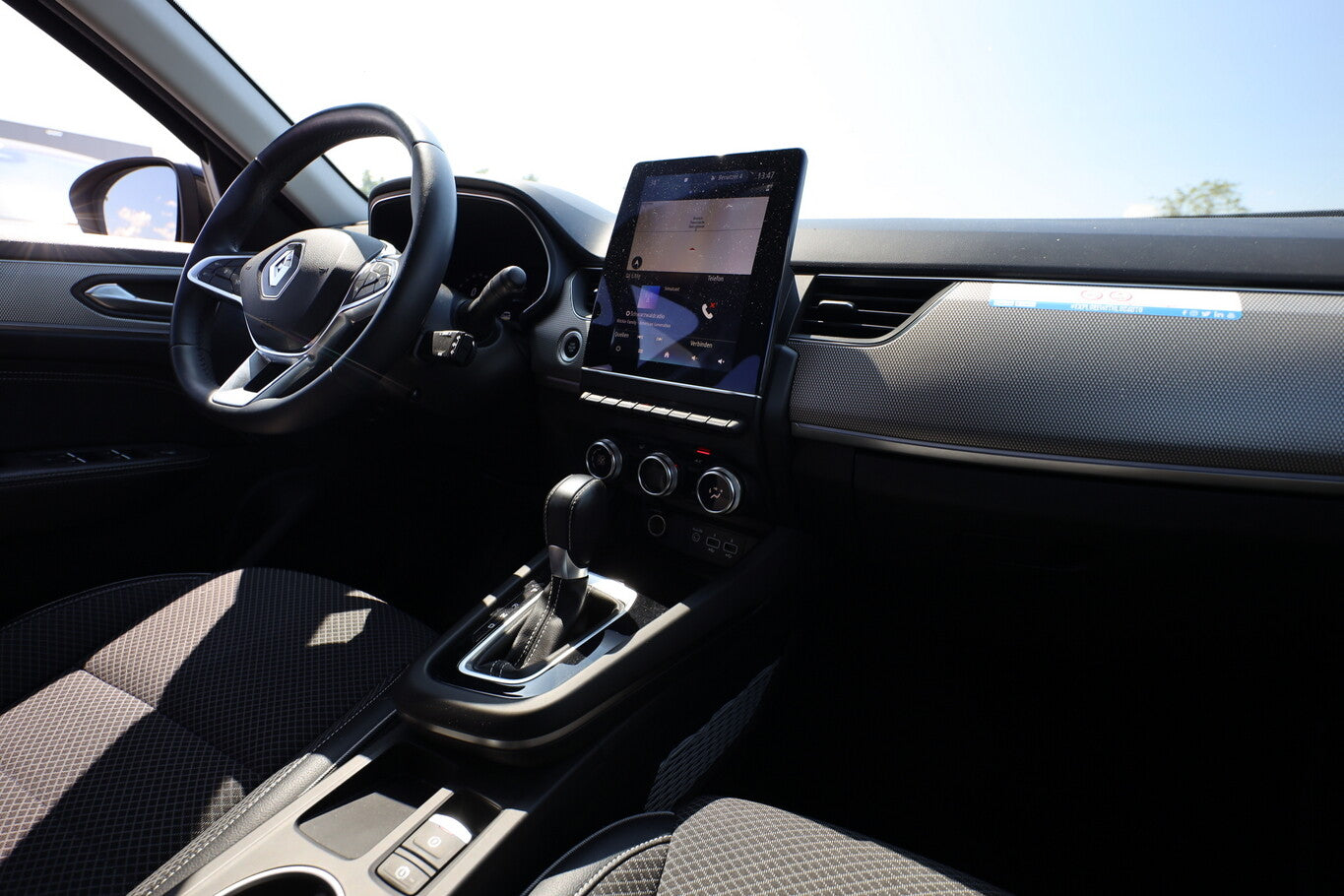 Renault Arkana TCe 140 MHEV EDC Techno Nav Kam PDC Keyl 85169443 8