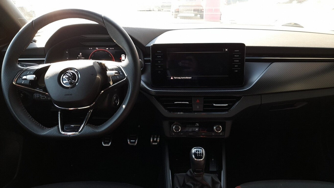 Skoda Kamiq 1.5 TSI 150 Monte Carlo PanoD LED Nav AHK 86181266 6