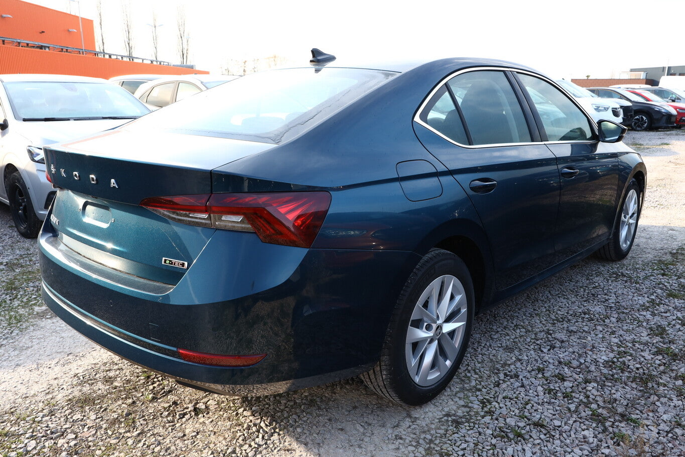 Skoda Octavia Lim eTSI 150 DSG Selec LED Nav SHZ Kessy 99612684 2