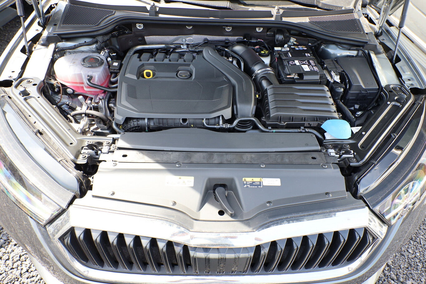 Skoda Octavia Lim eTSI 150 DSG Selec LED Nav SHZ Kessy 84882128 11