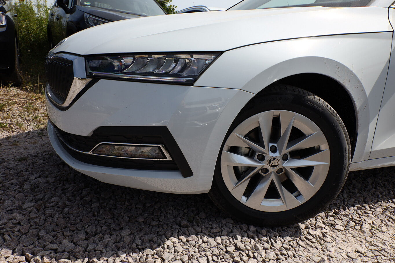 Skoda Octavia Lim TDI 150 DSG Selec LED Nav SHZ Kessy 104308979 4