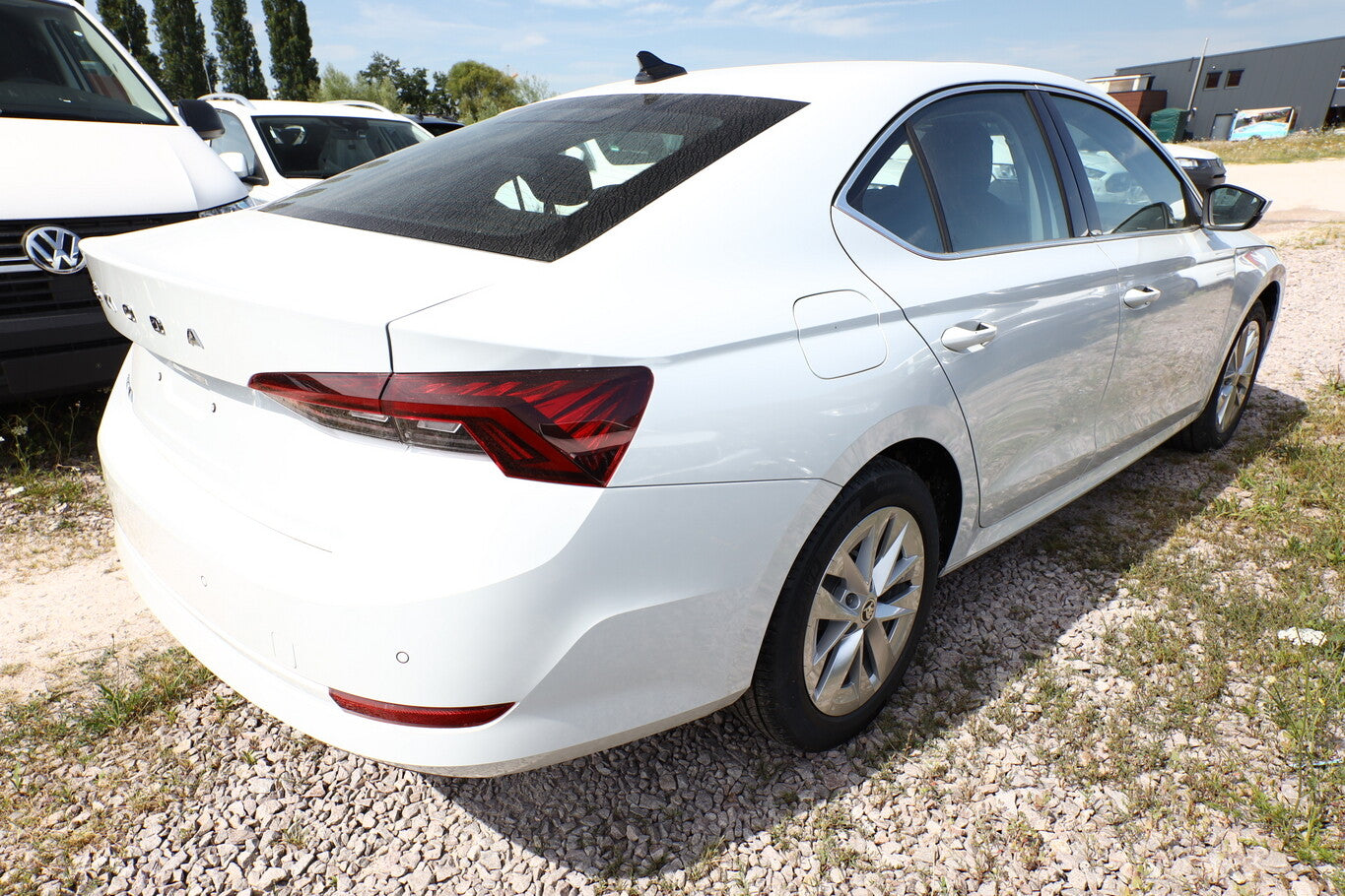 Skoda Octavia Lim TDI 150 DSG Selec LED Nav SHZ Kessy 104308979 2