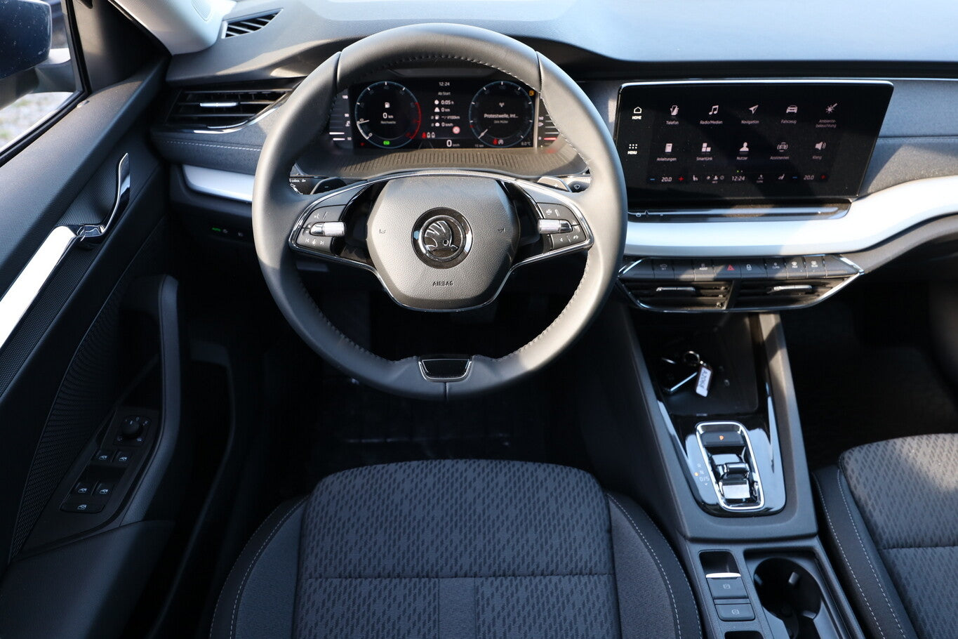 Skoda Octavia Lim eTSI 150 DSG Selec LED Nav SHZ Kessy 99612684 6