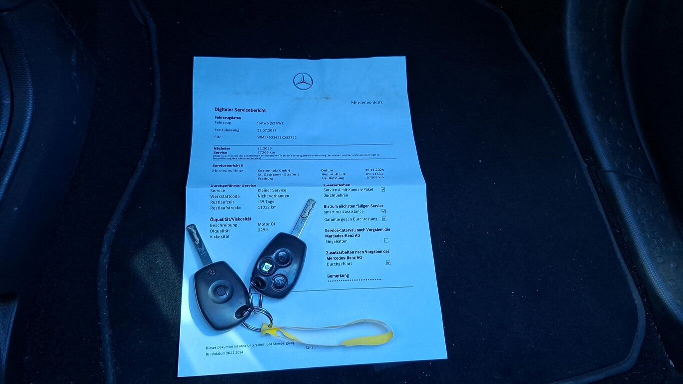 Smart fortwo coupe (52kW) Klimaaut. SHZ BT GRA 139039616 11