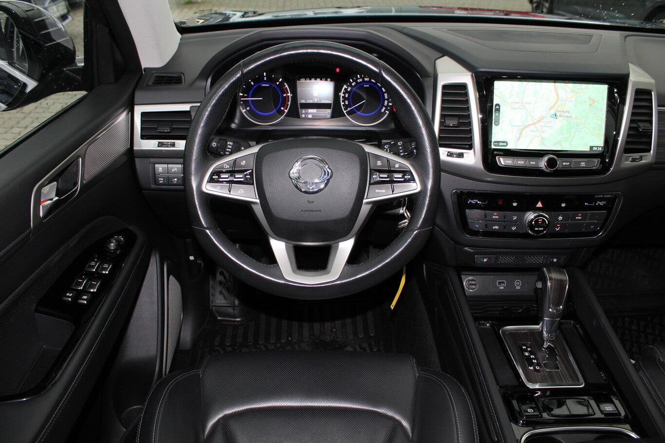 Ssangyong Rexton 2.2 e-XDi 180 Aut Leder SchiebeD Nav 83593519 6