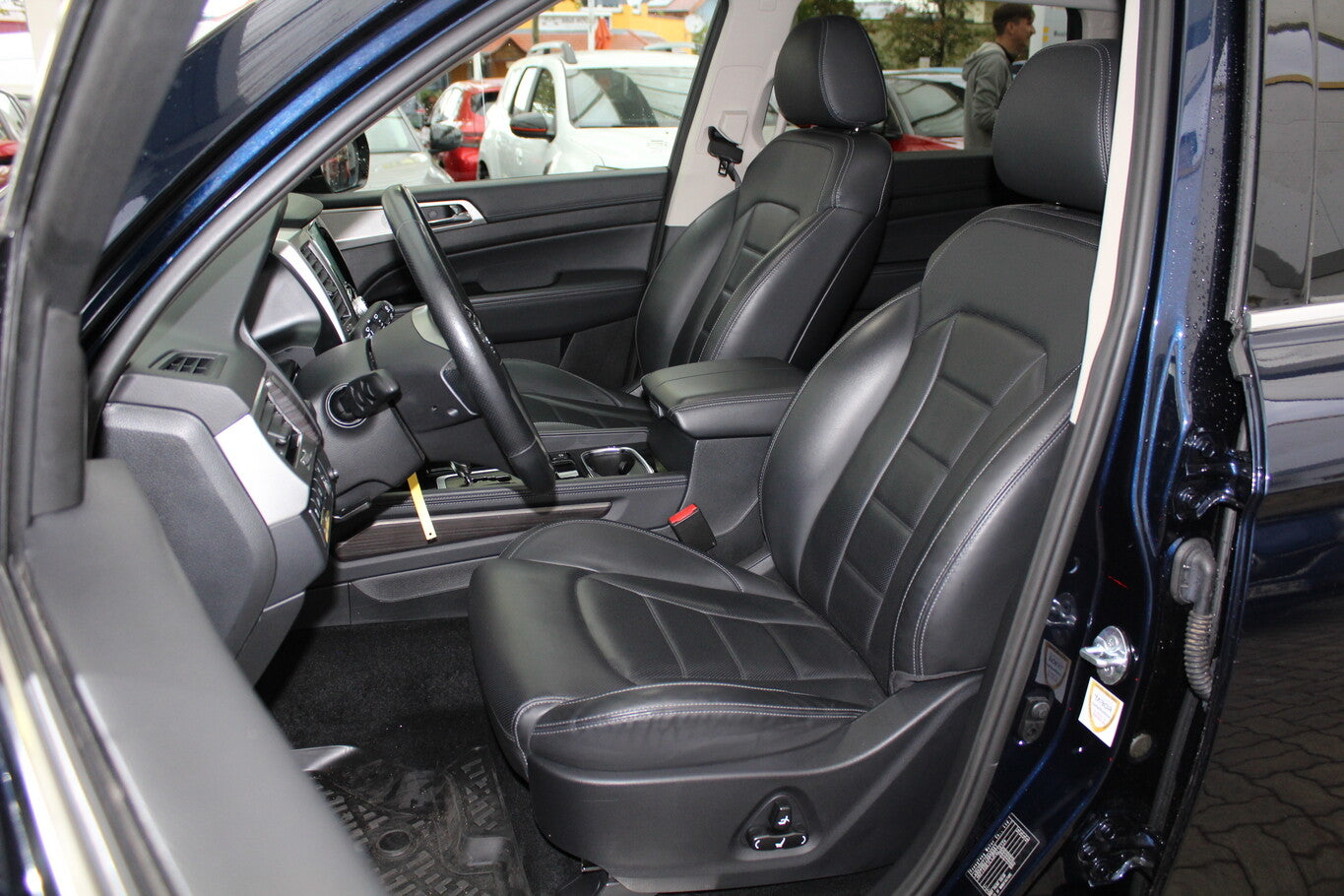 Ssangyong Rexton 2.2 e-XDi 180 Aut Leder SchiebeD Nav 83593519 8