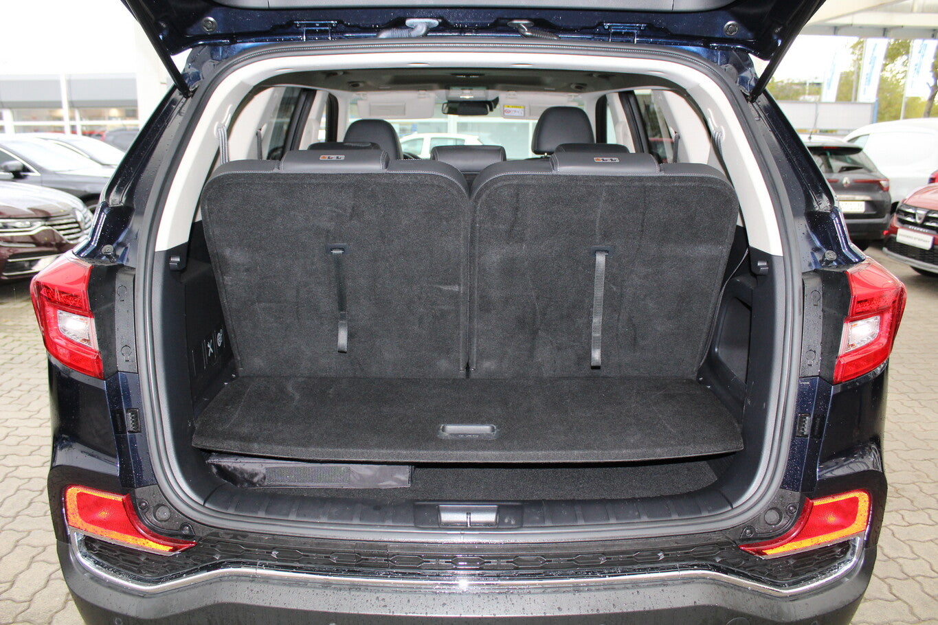 Ssangyong Rexton 2.2 e-XDi 180 Aut Leder SchiebeD Nav 83593519 10
