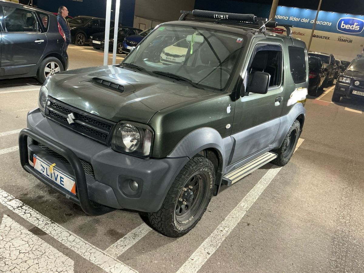 Frontal izquierda