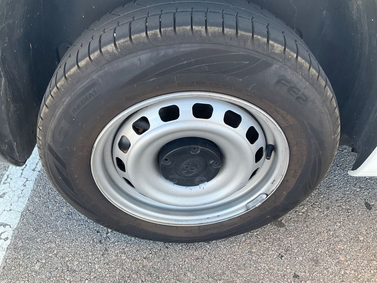 Neumático trasero derecho