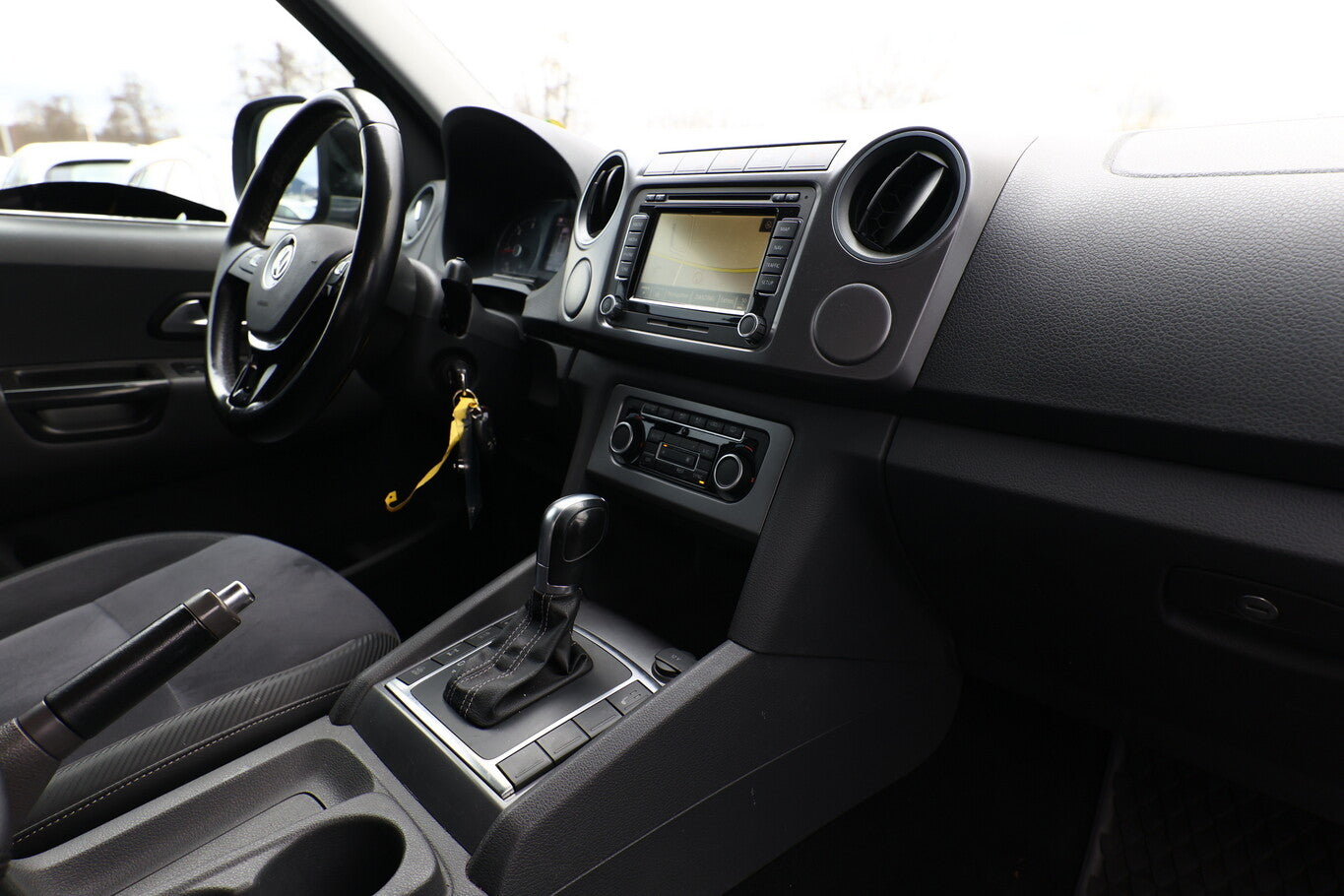 Volkswagen Amarok 2.0 TDI 180 DSG 4M DK Xenon Nav AHK Diff 101627073 8