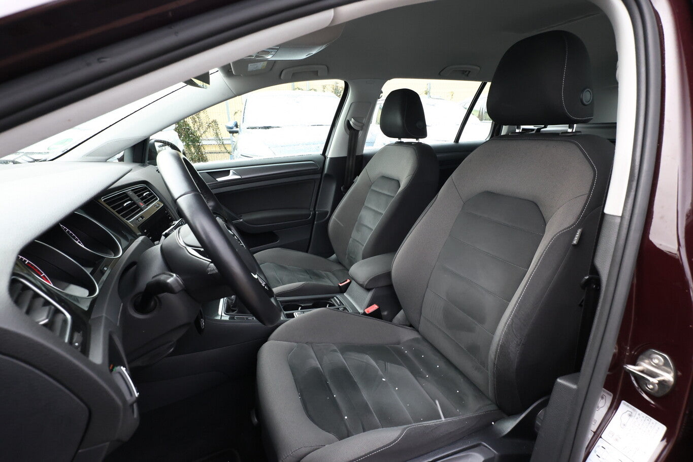 Volkswagen Golf VII 1.4 TSI 150 Comfortline LED ergoA SHZ 109210666 5