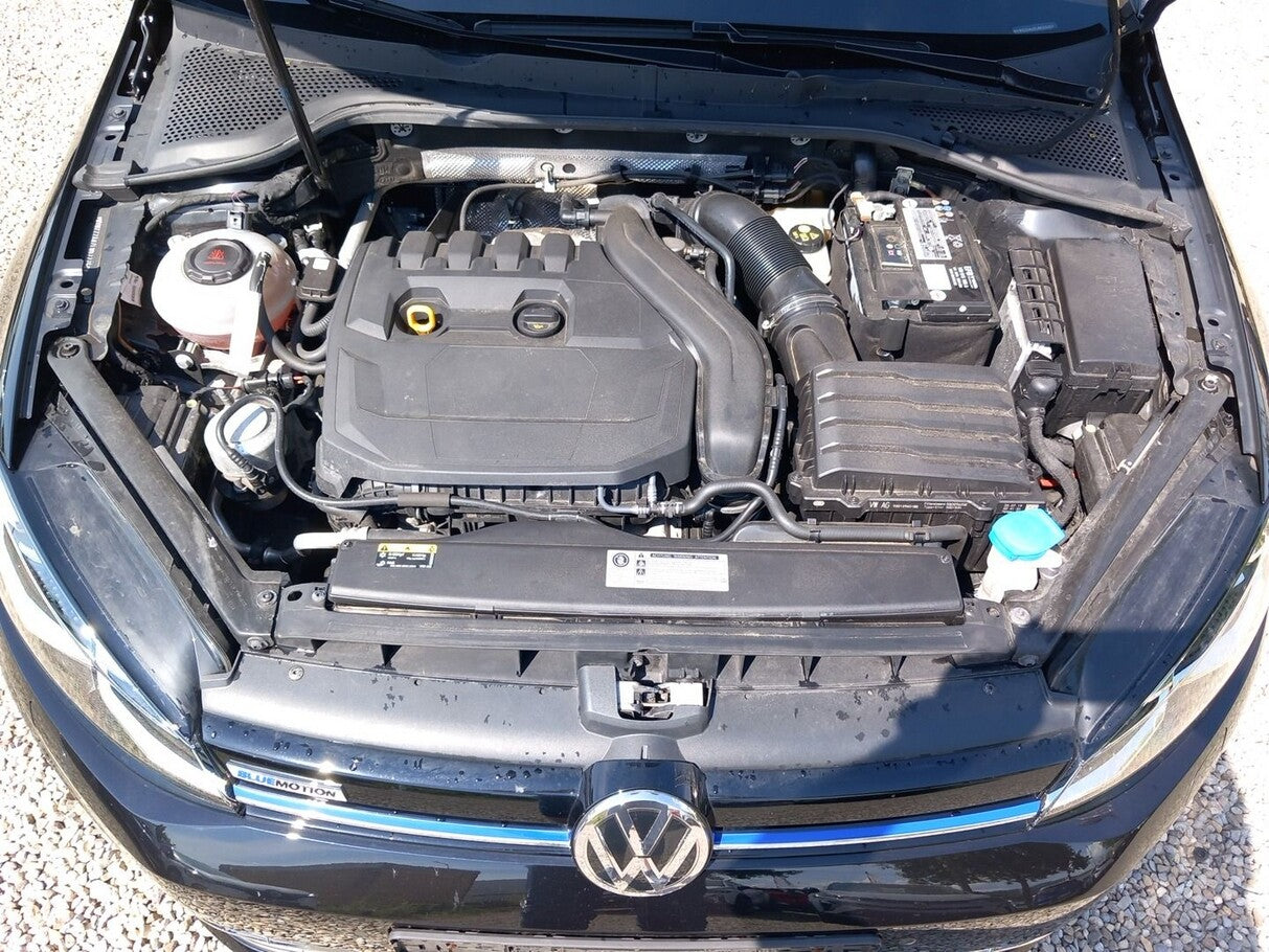 Volkswagen Golf VII 1.5 TSI 130 Highline LED Nav PDC ACC 122613209 12