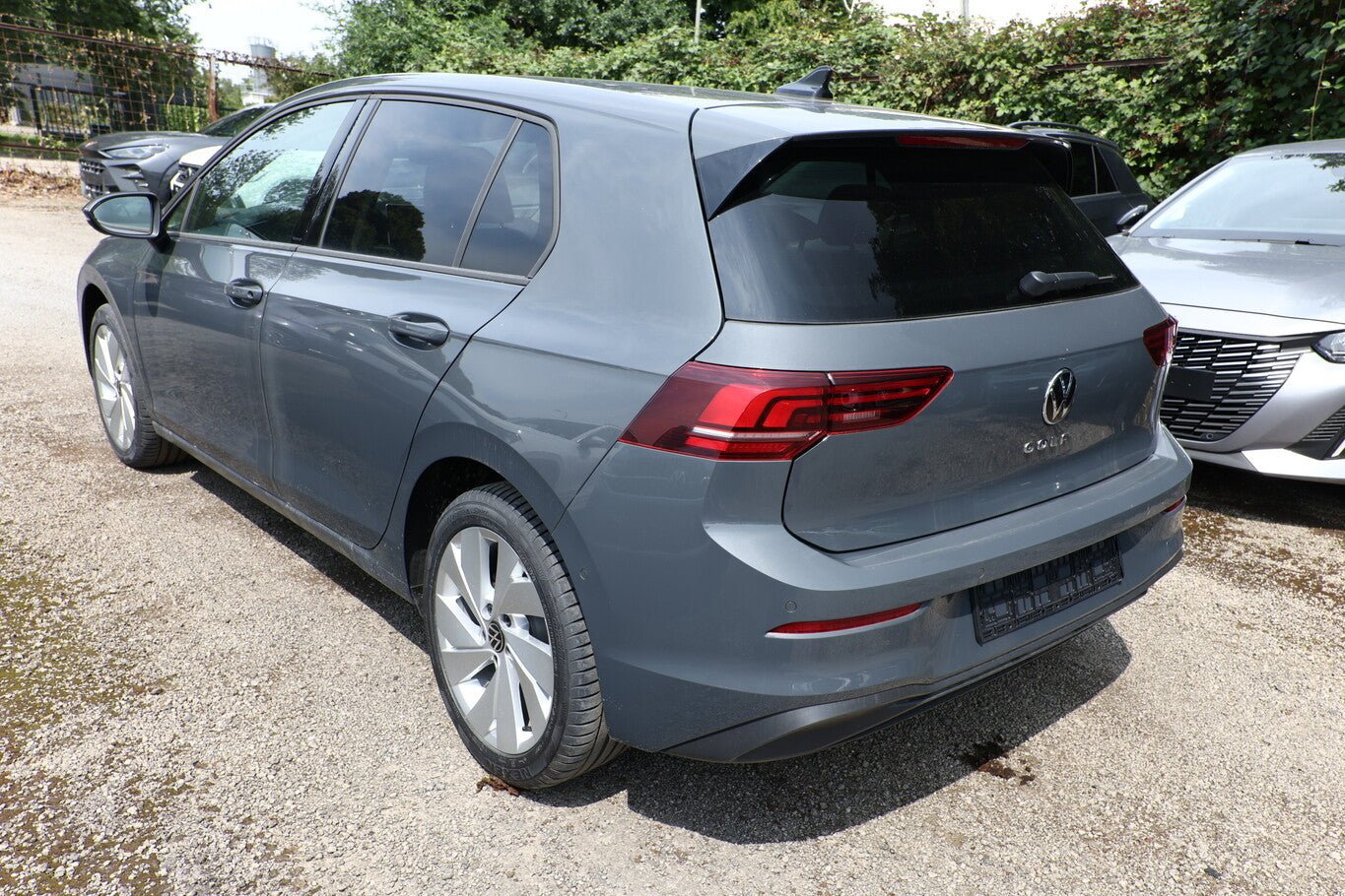 Volkswagen Golf 2.0 TDI 150 DSG Keyl ParkA Ready2D 17Z Kam 136949644 3