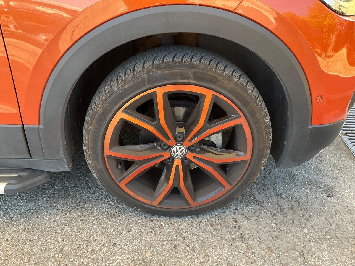 Neumático delantero derecho