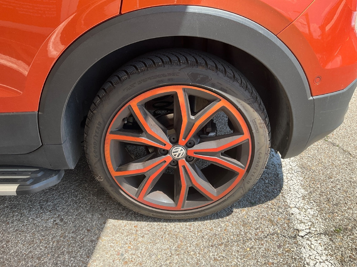 Neumático trasero izquierdo