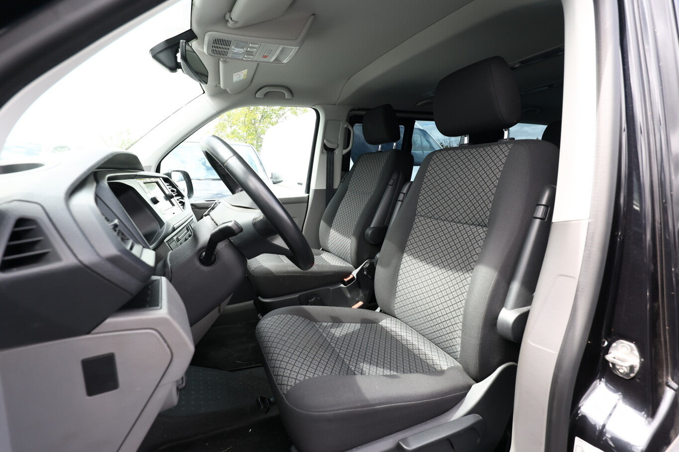 Volkswagen T6.1 Caravelle 2.0 TDI 150 DSG Trendline 8S PDC 130432162 5