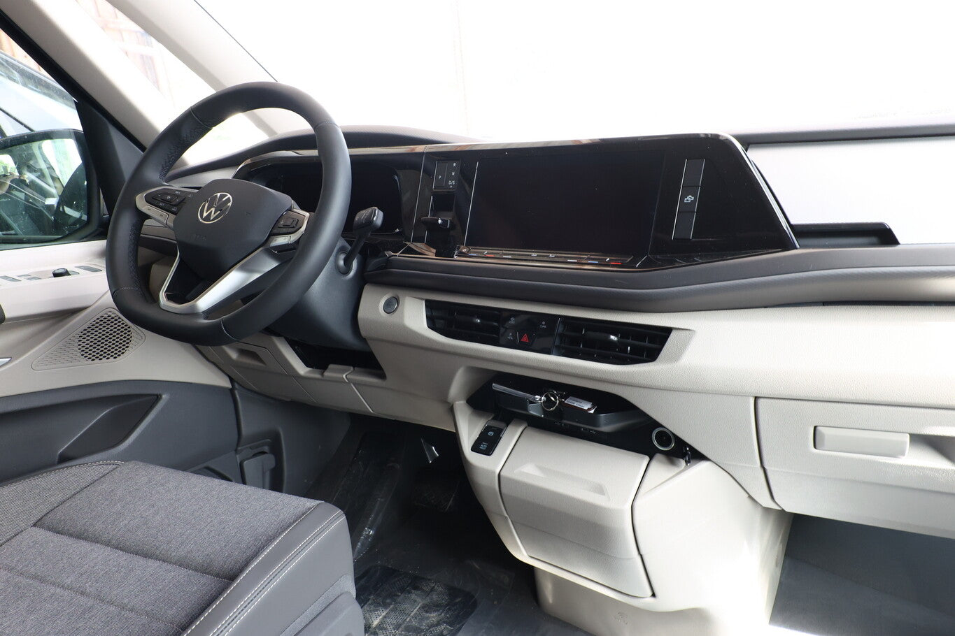 Volkswagen T7 California TDI 150 DSG Coast StHz 3ZClim ACC 102079121 8