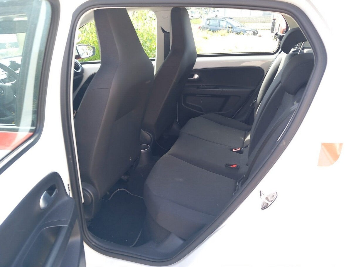 Volkswagen e-up! SHZ Climatronic USB el. FH HU 08/2026 138037352 8