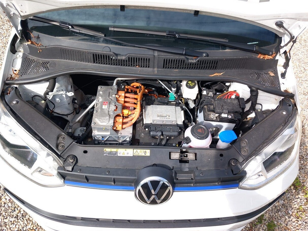 Volkswagen e-up! SHZ Climatronic USB el. FH HU 08/2026 138037352 10