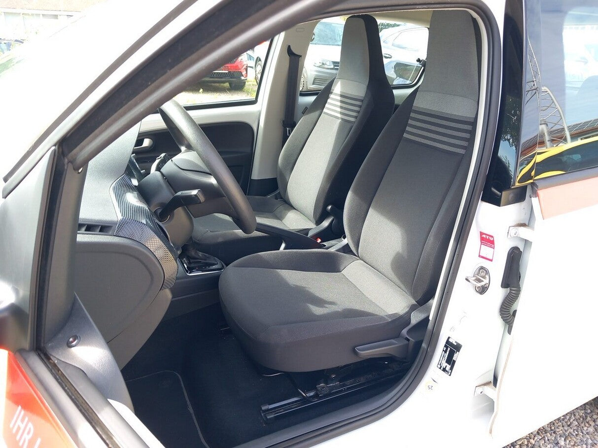 Volkswagen e-up! SHZ Climatronic USB el. FH HU 08/2026 138037352 7