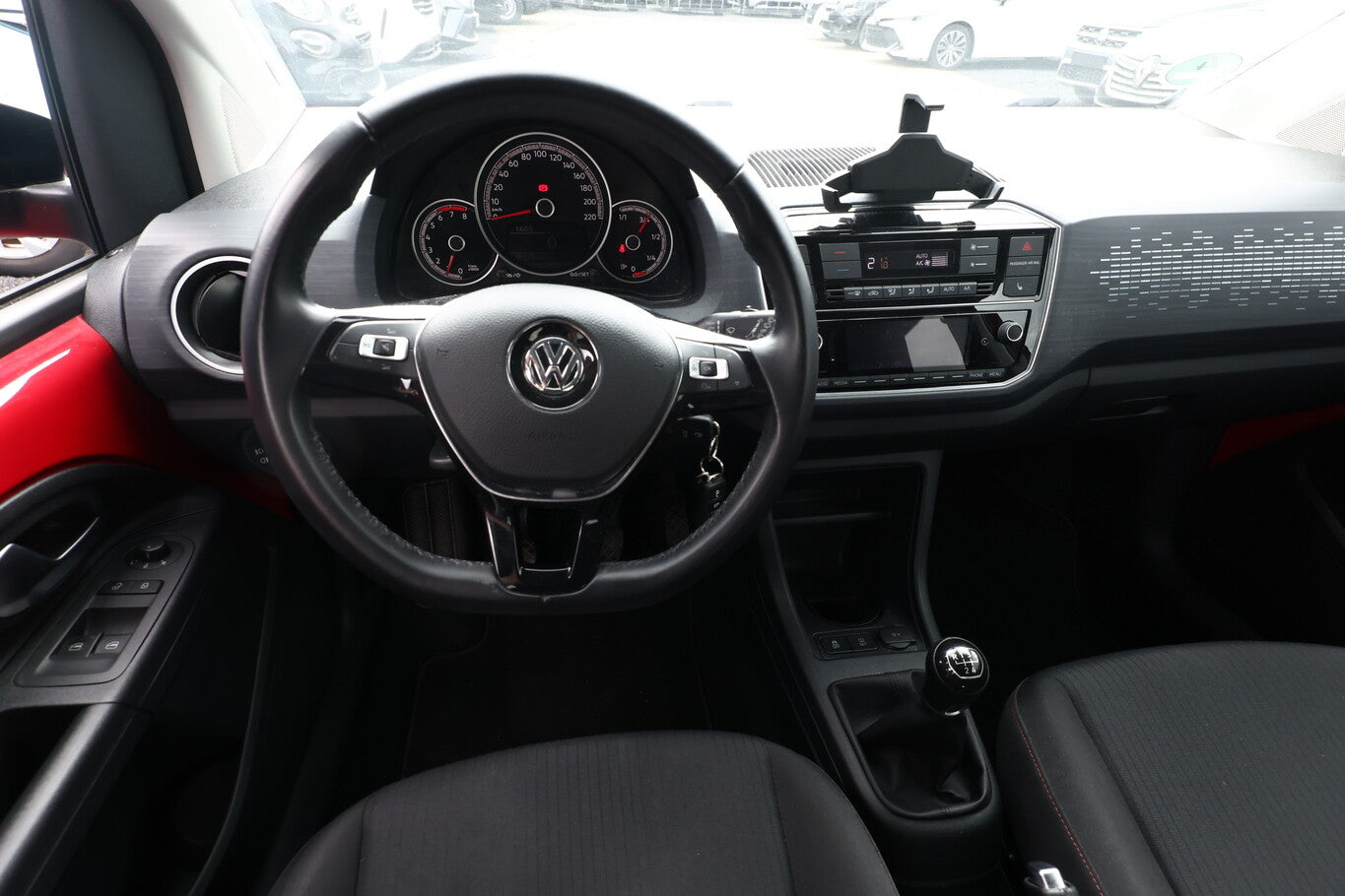 Volkswagen up! 1.0 TSI 90 Sound up! PDC 16Z SHZ Temp Sound+ 130432120 6