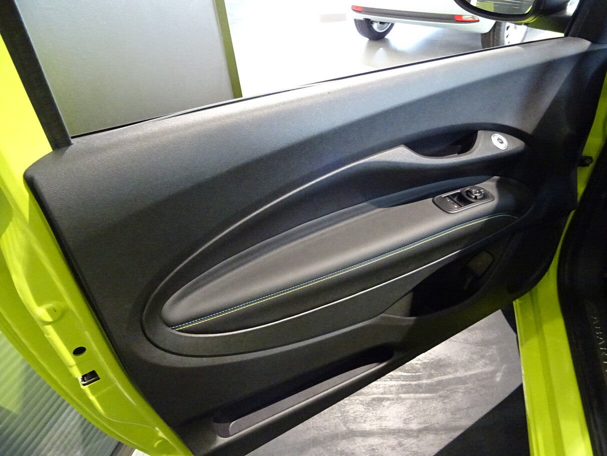 Abarth 500e 42 kWh Turismo Pano JBL Nav LED SHZ PDC360° 112190459 3