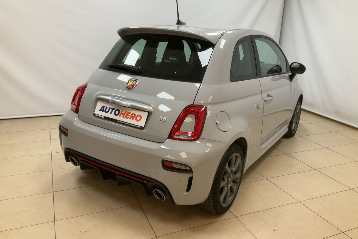 Parte trasera derecha