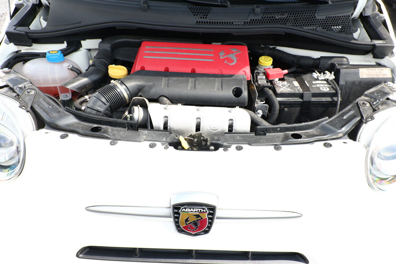 Abarth 595 1.4 T-Jet 16V 145 Nav 17Z Touring EsteticoK 129026095 11