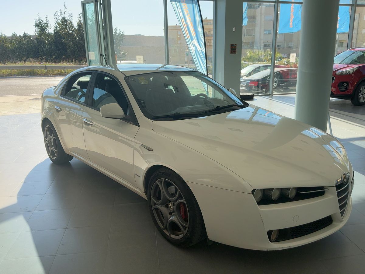 Lateral delantero derecho