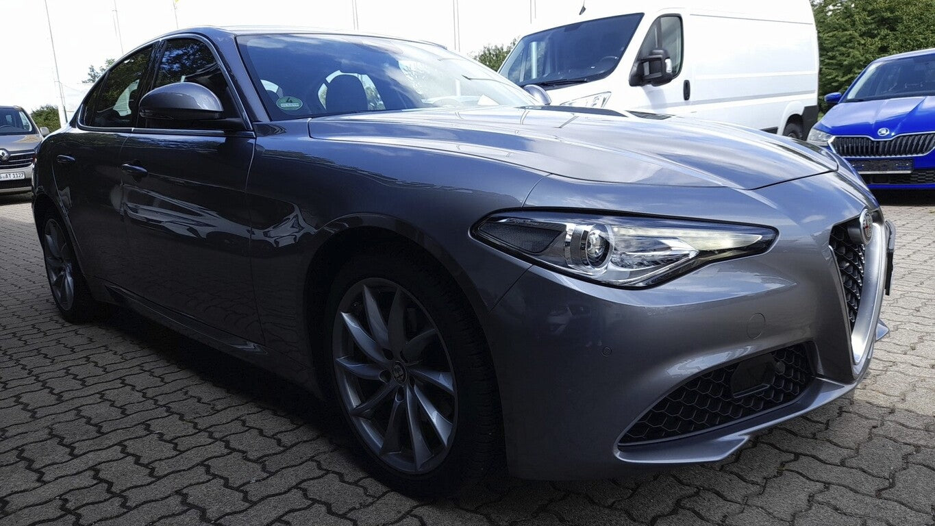 Alfa Romeo Giulia 2.2 Turbo 190 AT8 Ti Leder ACC Nav SHZ  93978677 1