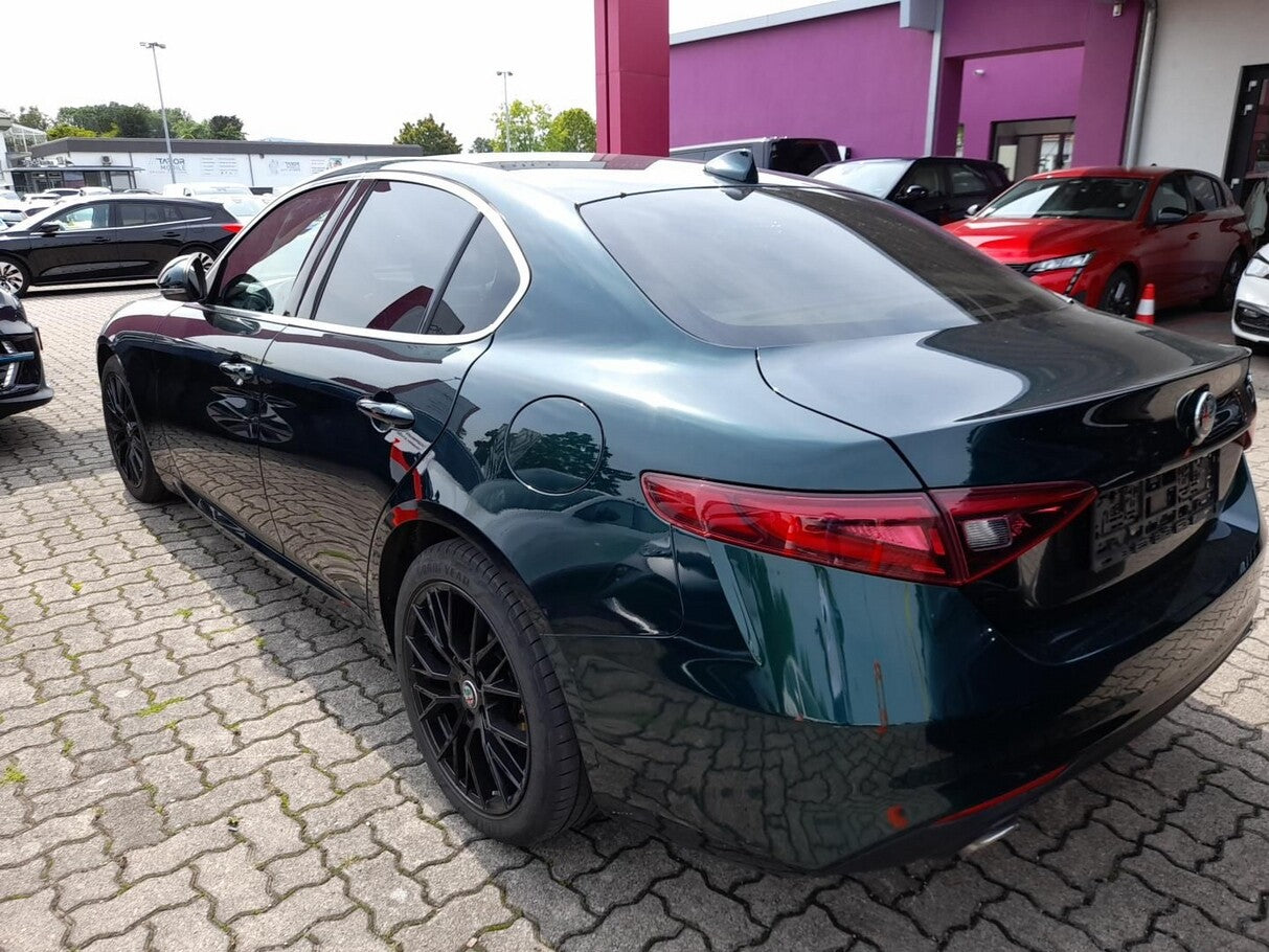 Alfa Romeo Giulia 2.2 Turbo 190 AT8 Ti Leder ACC Nav BiXen 132736821 3